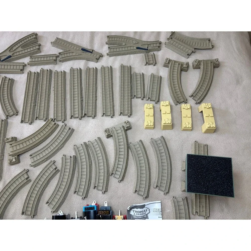 Mattel Thomas & Friends TrackMaster Motorized Lot Trains and Tracks 2009